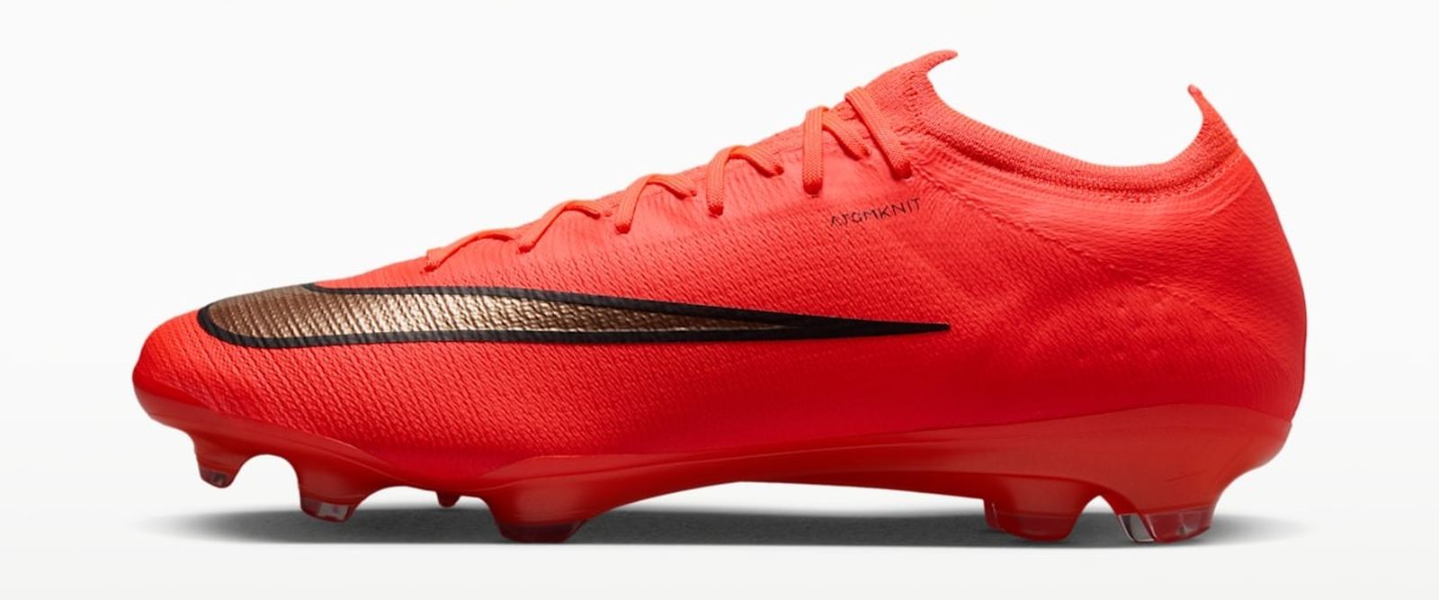 Kırmızı Nike Mercurial Vapor krampon